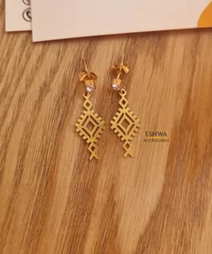 Boucles de la chaine simple et pendentif, Poissona